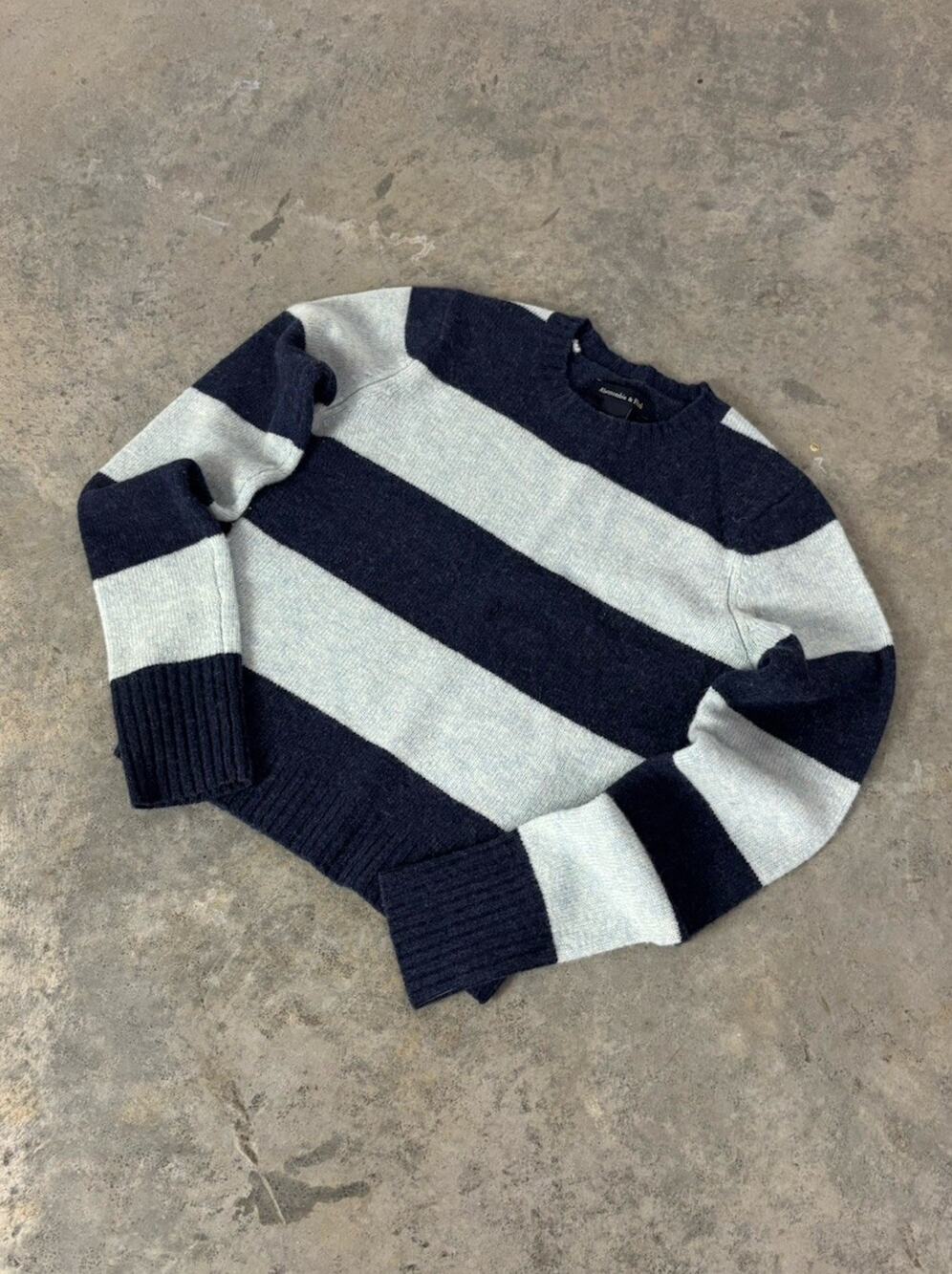Y2K Abercrombie & Fitch Lambs Wool stripe Women Small Blue Sweater
